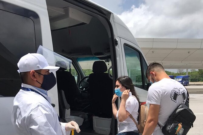 Private Transfer- Airport-Hotel Cancun Up 1 to 5 Passengers - The Ride to Your Hotel, From 30 Minutes to Two Hours