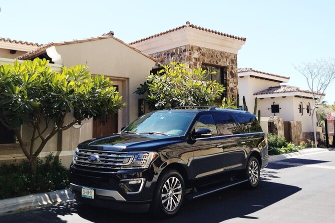 Private Transfer to Cabo San Lucas from Cabo Airport - The ride itself: clean vehicles and friendly drivers