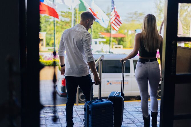 Private Transfer to/from Hotels in Cancun Area - From Cancun Airport to Your Hotel in 25 to 40 Minutes