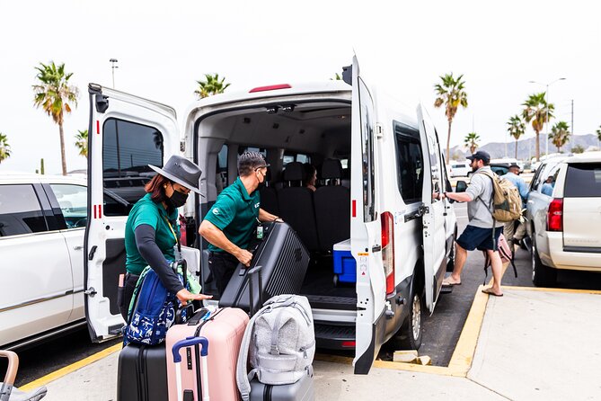 Private VAN Round-Trip from Airport to Hotel in San José del Cabo - What the driver experience is like