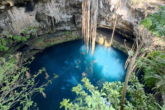 Private VW Beetle Tour to Chichen Itza, Cenote & Valladolid - Starting early in a private VW Beetle