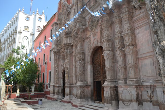 Private walking tour in Guanajuato (available from 1 person) - The guides are the main reason to book