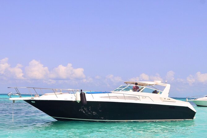 Private Yacht 46ft Sea Ray Snorkel up to 15 pax 23P2 - Reaching Isla Mujeres and Playa Norte
