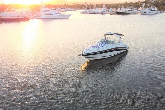 Private yacht charter for cruising & snorkeling in Cabo San Lucas - Who will like this private boat trip