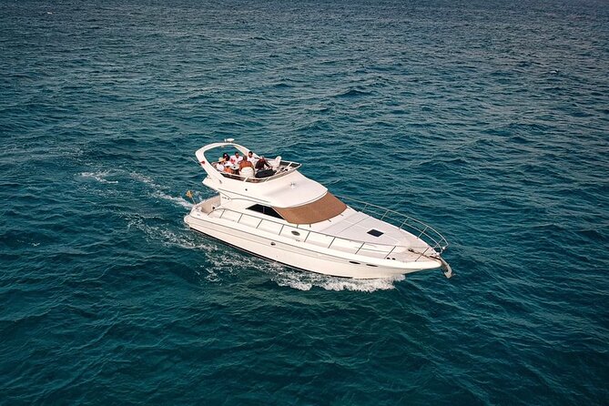 Private Yacht SeaRay 46ft Cancun 25P17 - The Cancun water and possible Isla Mujeres route