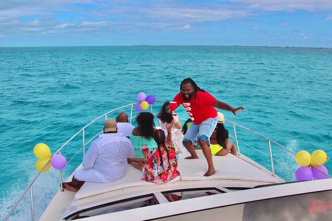 Private Yacht SeaRay 46ft Cancun 25P17 - Who will get the most from this private charter