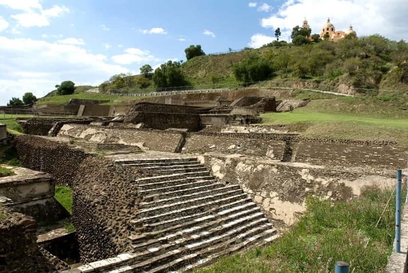 Puebla: Cholula Magical Town Tour by Double-Decker Bus - San Andrés Cholula and its parish church