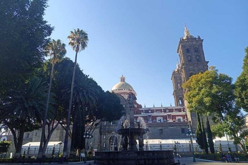Puebla: Walking Tour of Puebla City - Analco, Puente de Ovando, and a drink at La Pasita