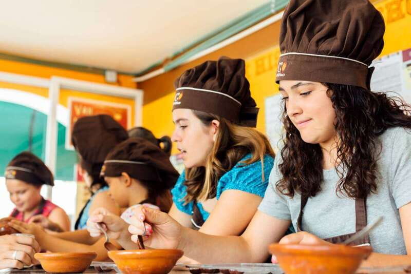 Puerto Vallarta: Bean to Bar Chocolate Workshop - Making your own molded chocolates
