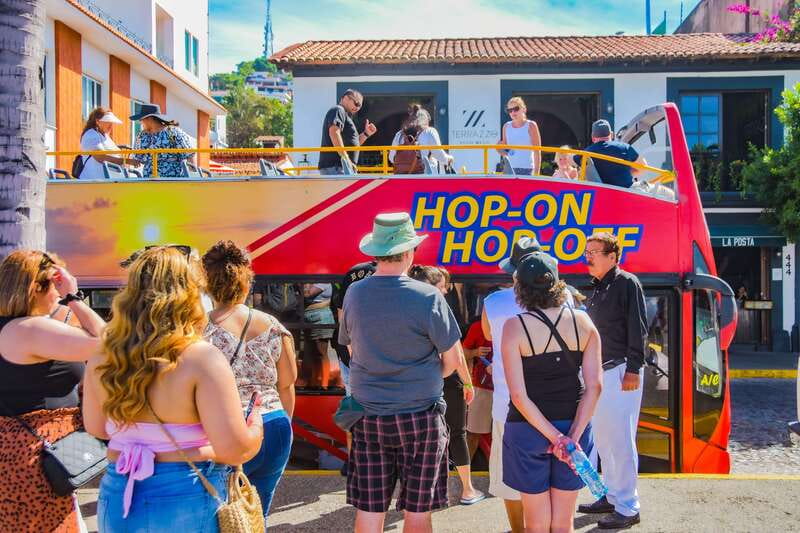 Puerto Vallarta: Hop-On-Hop-Off City Bus Tour - Audio guide and the human touch