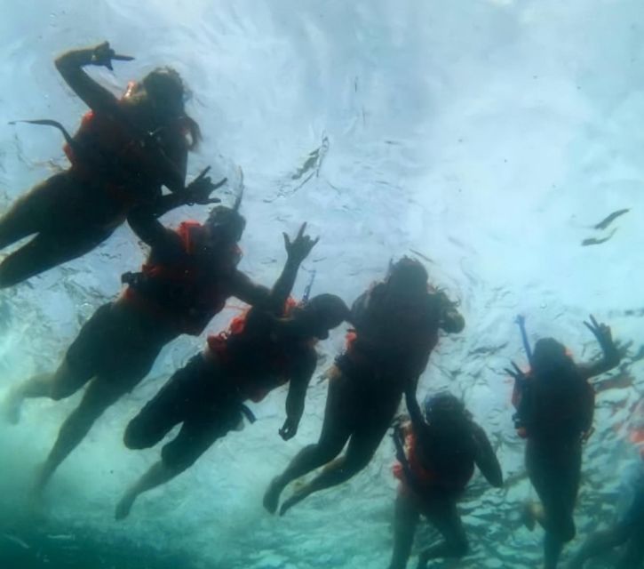 Puerto Vallarta: Los Arcos Islands Boat Tour and Snorkeling - Who should book this three-hour outing?