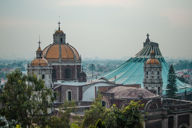 Pyramids of Teotihuacan, Guadalupe Shrine & Tlatelolco Tour - The tequila tasting and the uncertain lunch stop