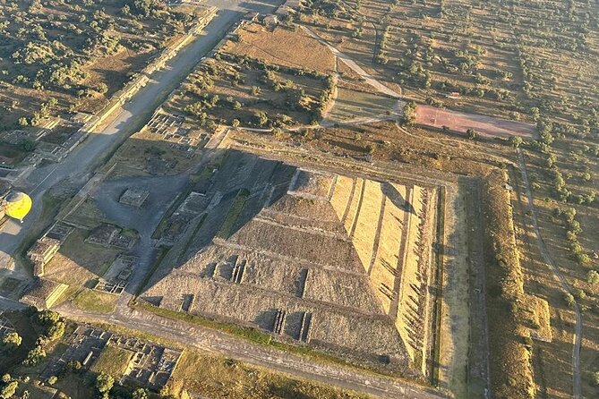 Pyramids of Teotihuacan without traps for tourists morning or afternoon - Walking the Avenue of the Dead