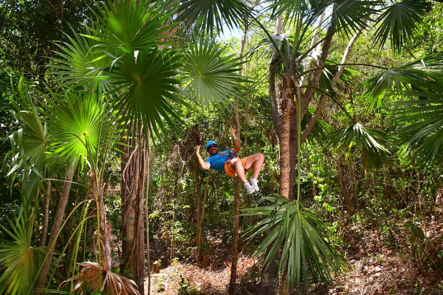 Rio Secreto Nature Reserve: Bicycle, Rappel & Ziplines Tour - Lunch after the water and ropes