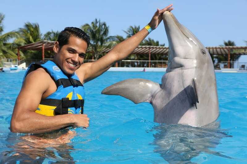 Riviera Maya: Dolphin Encounter with Beach Club Access - What to pack, and what stays behind