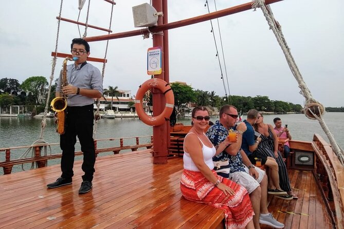 Romantic Sunset Dinner Cruising Experience - What you actually eat for the three-course dinner