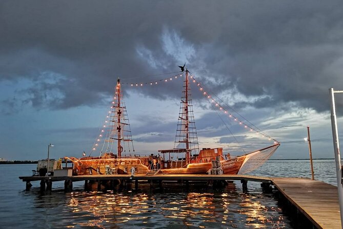 Romantic Sunset Dinner Cruising Experience - Meeting at Marina Aquatours at 5:30 pm