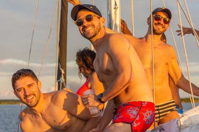 Sailing Tour through the Lagoon of the 7 Colors - What comes with the $37 price