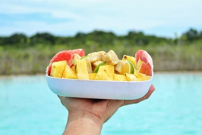 Sailing Tour through the Laguna de los Siete Colores - Fruit, beer, and a relaxed break aboard