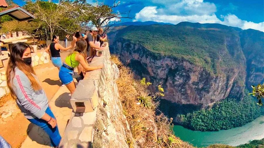 San Cristóbal: Canyon, Viewpoints & Chiapa de Corzo Tour - Key points at a glance