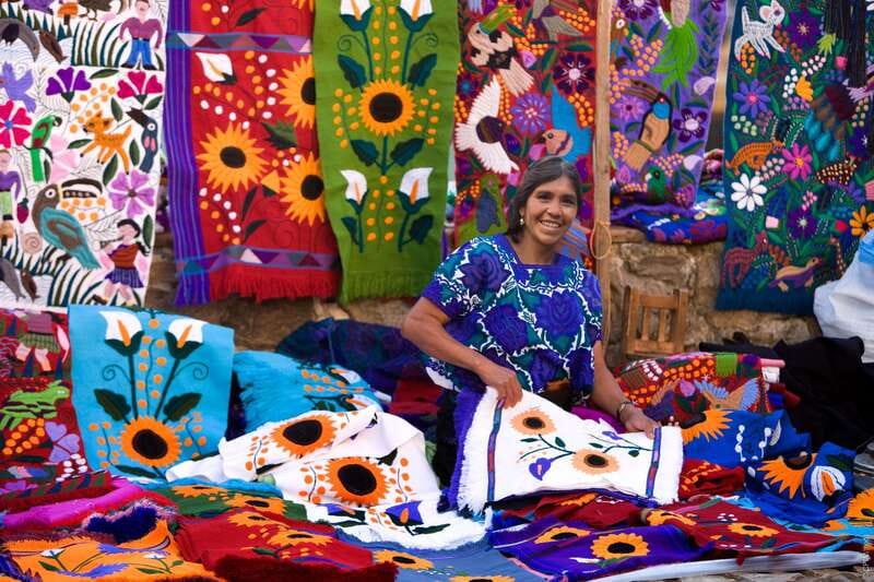 San Cristobal: Zinacantan and San Juan Chamula Tour - Zinacantan: textiles, family life, and a local tasting