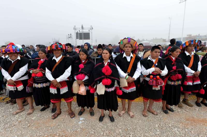 San Cristobal: Zinacantan and San Juan Chamula Tour - Who will enjoy this morning most?