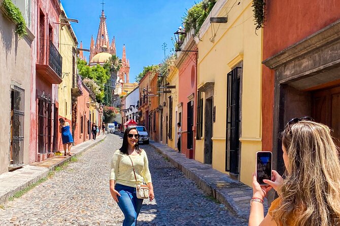 San Miguel de Allende Tour from Mexico City - Gardens, plazas, and the craft market