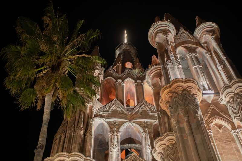 San Miguel: Landmarks and Lunch Walking Tour in English - Is $55 a fair price?