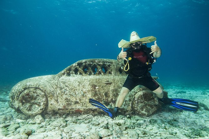 Scuba Diving Under Water Museum and Reef for beginners - Crossing to the Underwater Museum