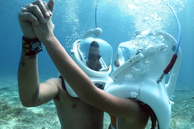 SeaTrek Underwater Helmet Diving Experience in Downtown Cozumel - Handling ear pressure and the helmet