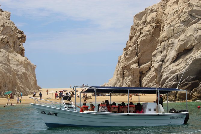 Shared ride to the arch of Cabo San Lucas - Finding D Dock without losing your tour
