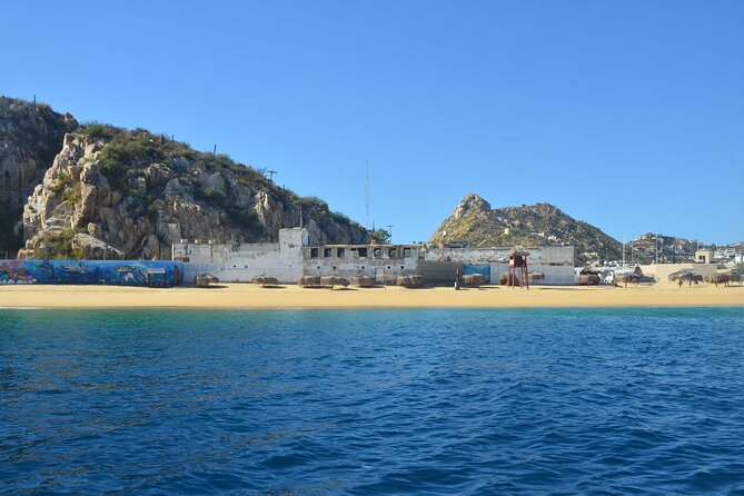 Shared Tour to the Arch of Cabo San Lucas - Captains and guides make the difference