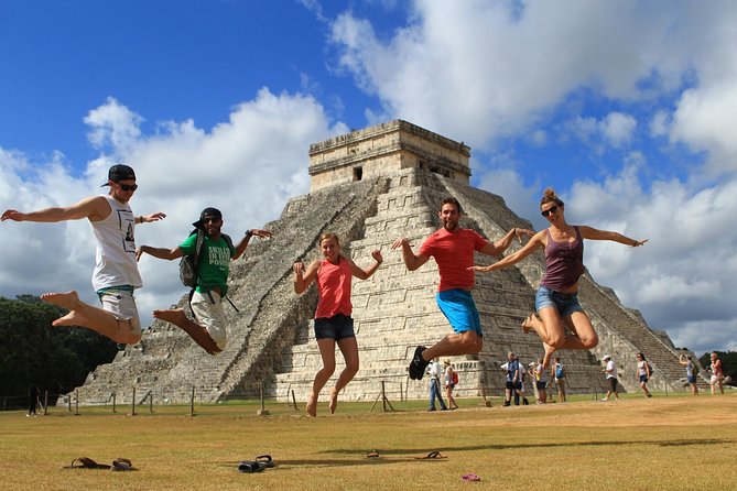 Skip the Line Chichen Itza Private Tour, Sacred Cenote & Lunch - The early ride from Playa del Carmen