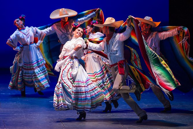 Small Group: Discover the Folkloric Ballet of Mexico - Palacio de Bellas Artes and the changing venues