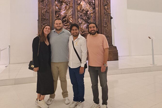 Soumaya Museum Tour ‐ Small Groups - Diego’s teaching style and the small group