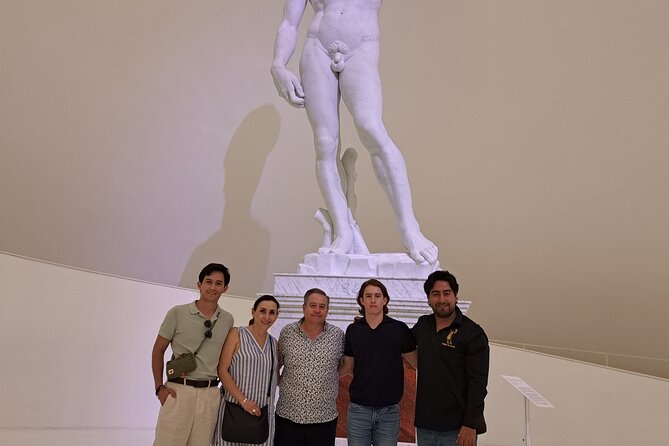 Soumaya Museum Tour ‐ Small Groups - Should you book the Museo Soumaya small-group tour?