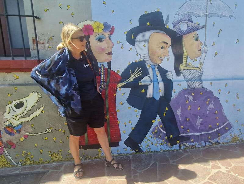 Street Art with an artist - From murals to Oaxacan art workshops