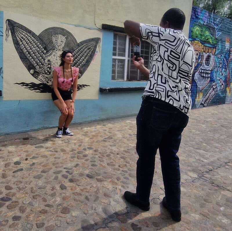 Street Art with an artist - Is two hours enough for Oaxaca street art?