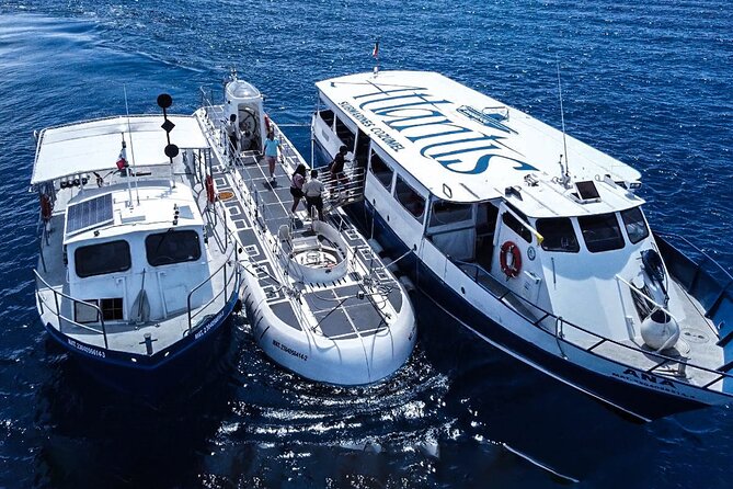 Submarine Atlantis Cozumel Adventure by Day & Sunset - What makes the Atlantis submarine different