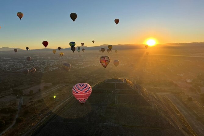 Sunrise Balloon Flight over Teotihuacan and Breakfast in Cueva - Walking Through the Archaeological Zone