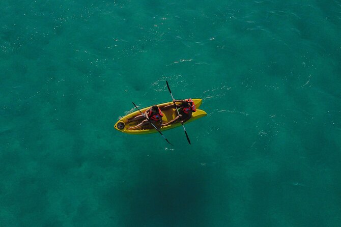 Sunrise Kayaking Tour in Bacalar with Breakfast and Photos - Paddling across Lake Bacalar before sunrise