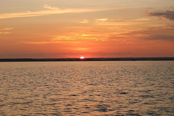 Sunrise on Paddleboard with breakfast in the lagoon of 7 colors - Flor’s careful approach to the lagoon