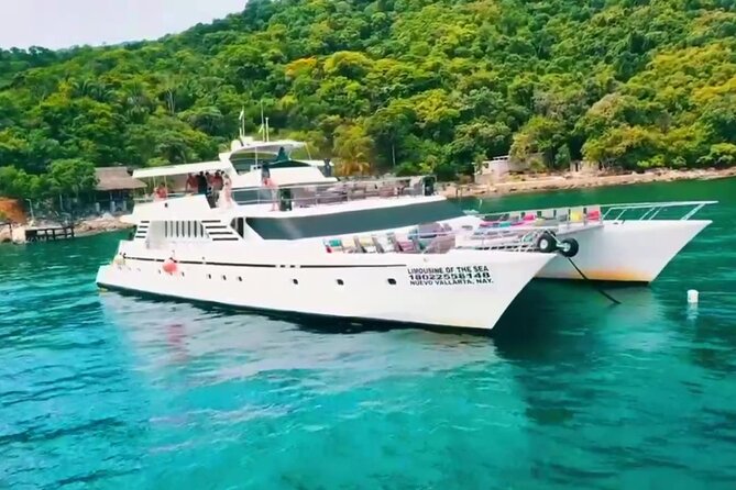 Sunsets and Whales Mega Yachts ALL INCLUSIVE: Puerto Vallarta - Is the $80 price worth it?