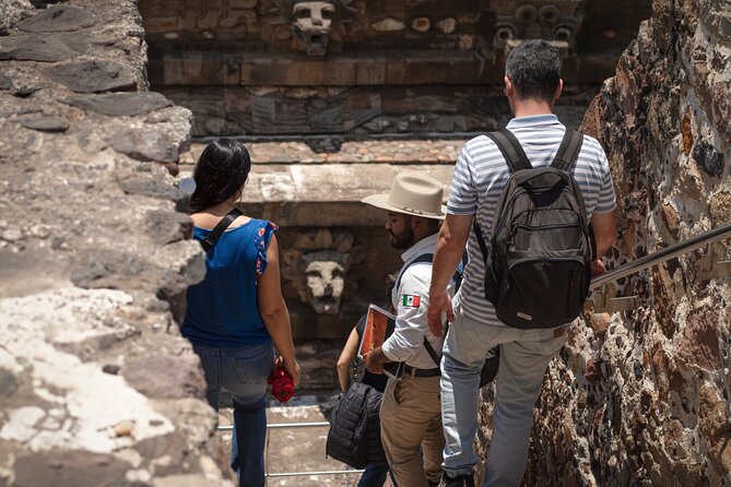 Teotihuacán 3 Pyramids Tour with Cave Breakfast + Transportation - Obsidian, maguey, and the artisan workshop
