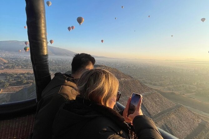 Teotihuacan balloon flight with cave breakfast and CDMX pickup - Key points before you book