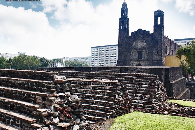 Teotihuacan & Basilica Guadalupe Tour with lunch - Tlatelolco: three cultures in one square