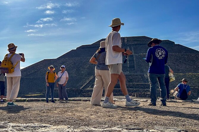 Teotihuacan, Guadalupe Shrine & Tlatelolco Day Tour with Lunch - The Guadalupe Shrine and its two very different churches