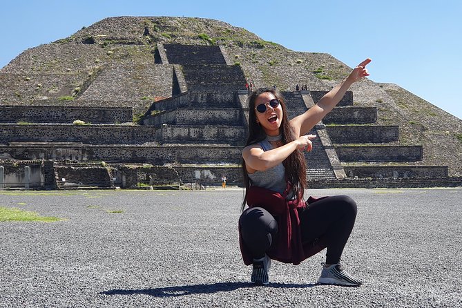 Teotihuacan pyramids morning or afternoon without tourist traps - Seeing the three pyramids up close