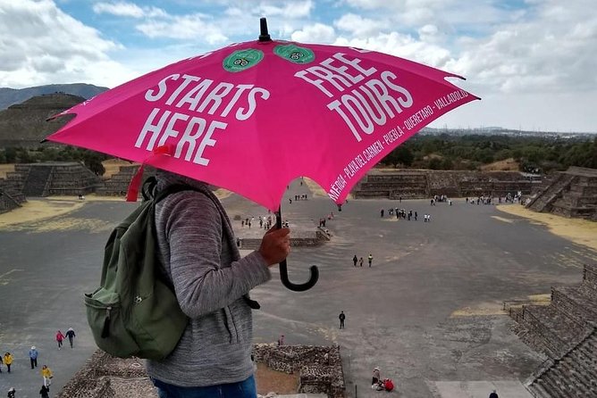 Teotihuacan Pyramids Tour, small group in Van, from Mexico City - The ride from Mexico City to the City of the Gods