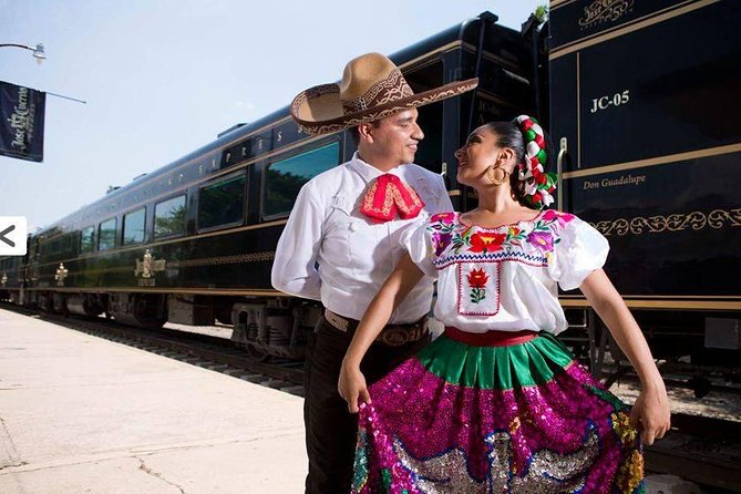 Tequila Day Trip from Guadalajara with Jose Cuervo Express Train - Choosing between the two itineraries